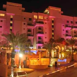 https://lovely-2br-golf-residence-eilat.eilathotels.net