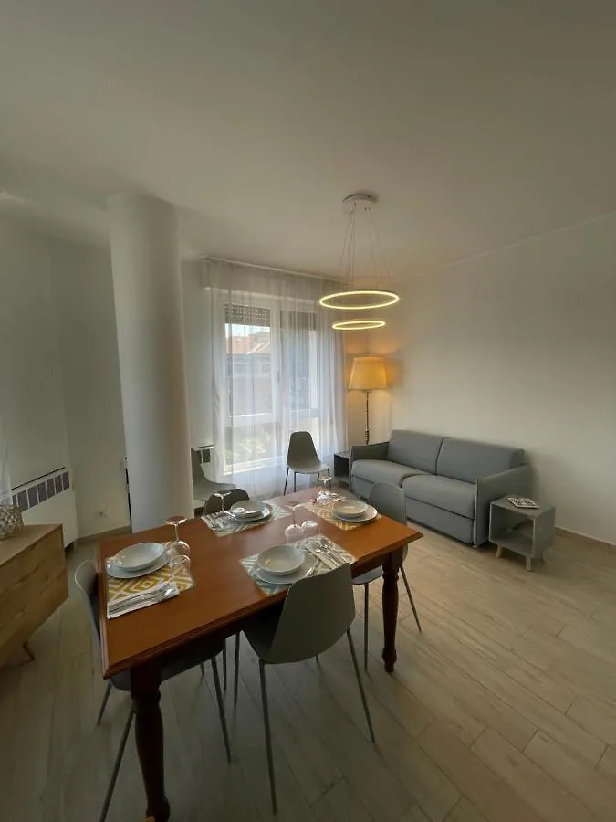 Caprice 2.0 Apartment Peschiera del Garda Italy